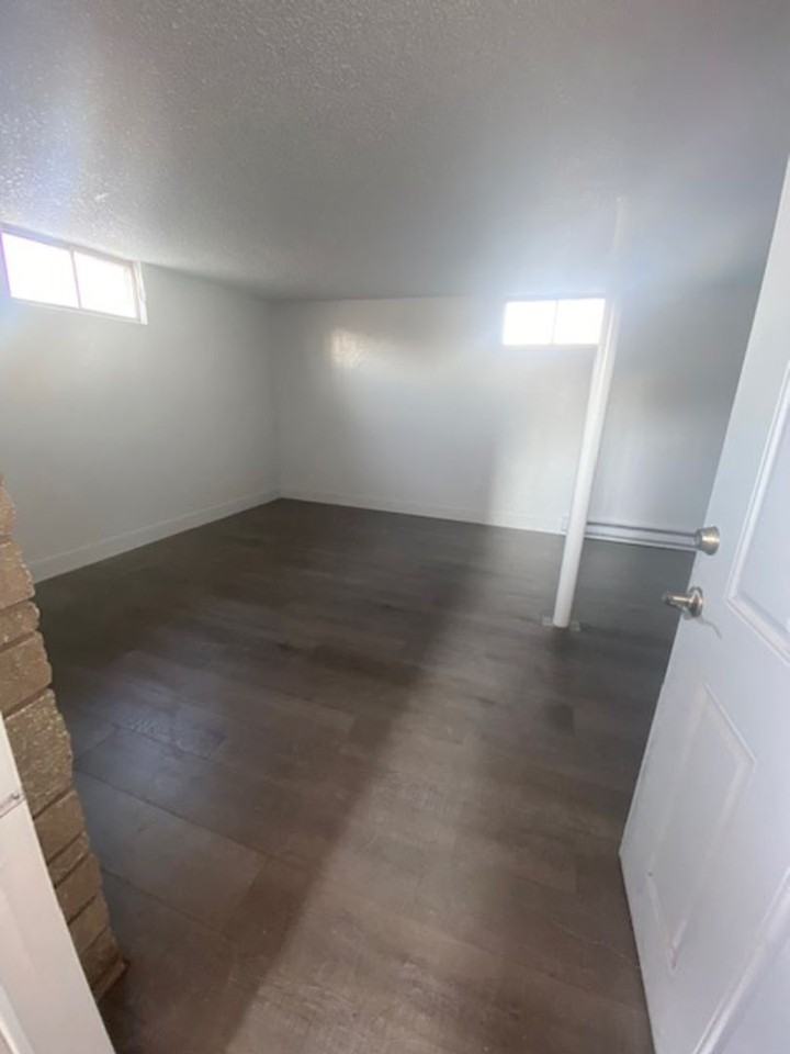 135 Davis Ave #3 - Photo 4 of 8