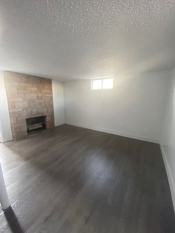 135 Davis Ave #3 - Photo 5 of 8