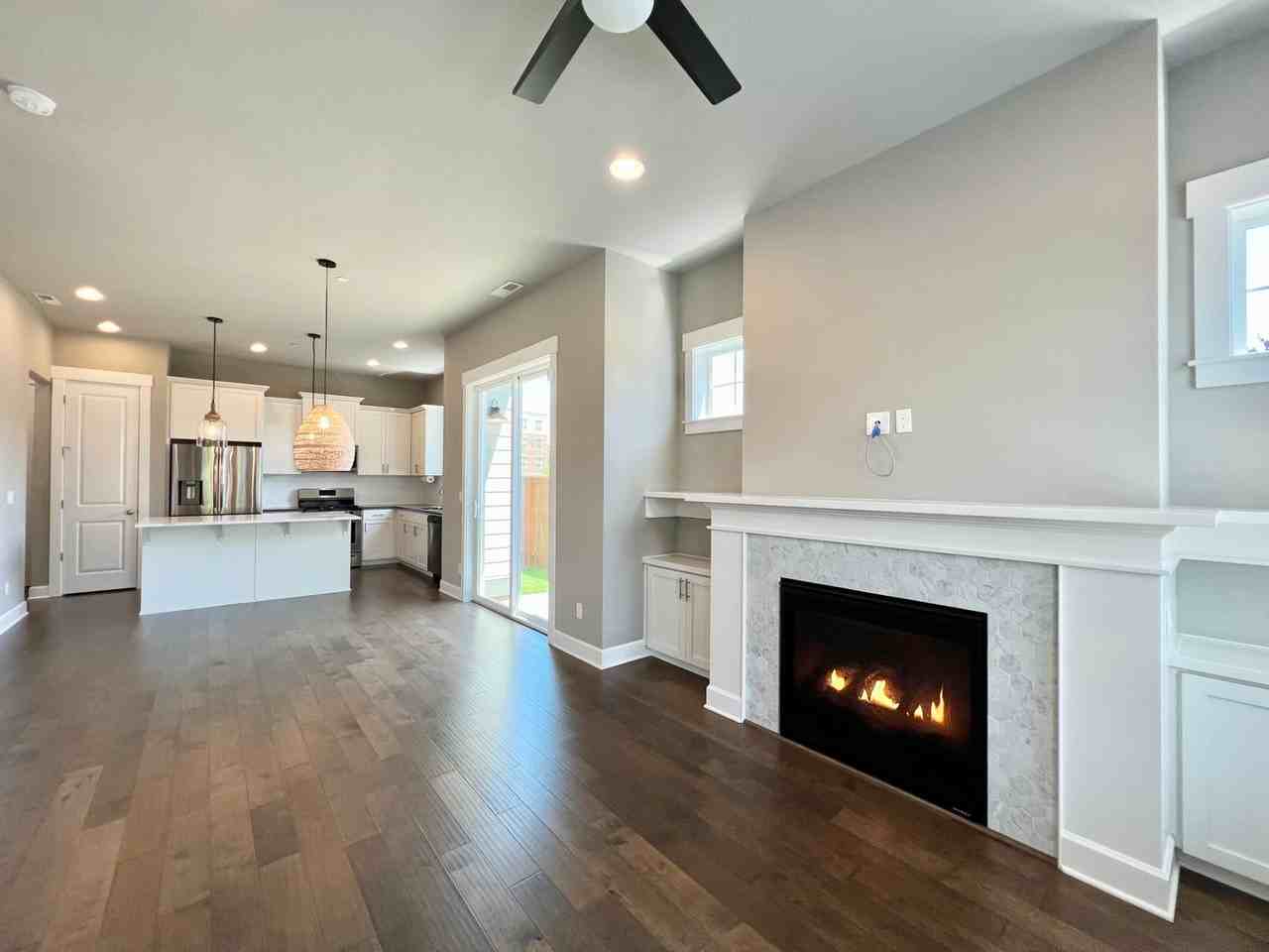 11571 Sw Barber St - Photo 6 of 50