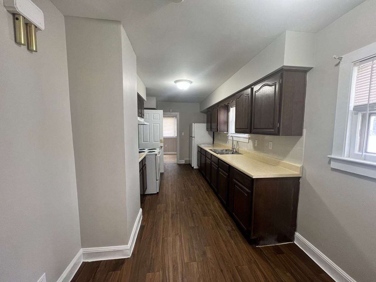 5326 Rockhill Rd - Photo 4 of 14