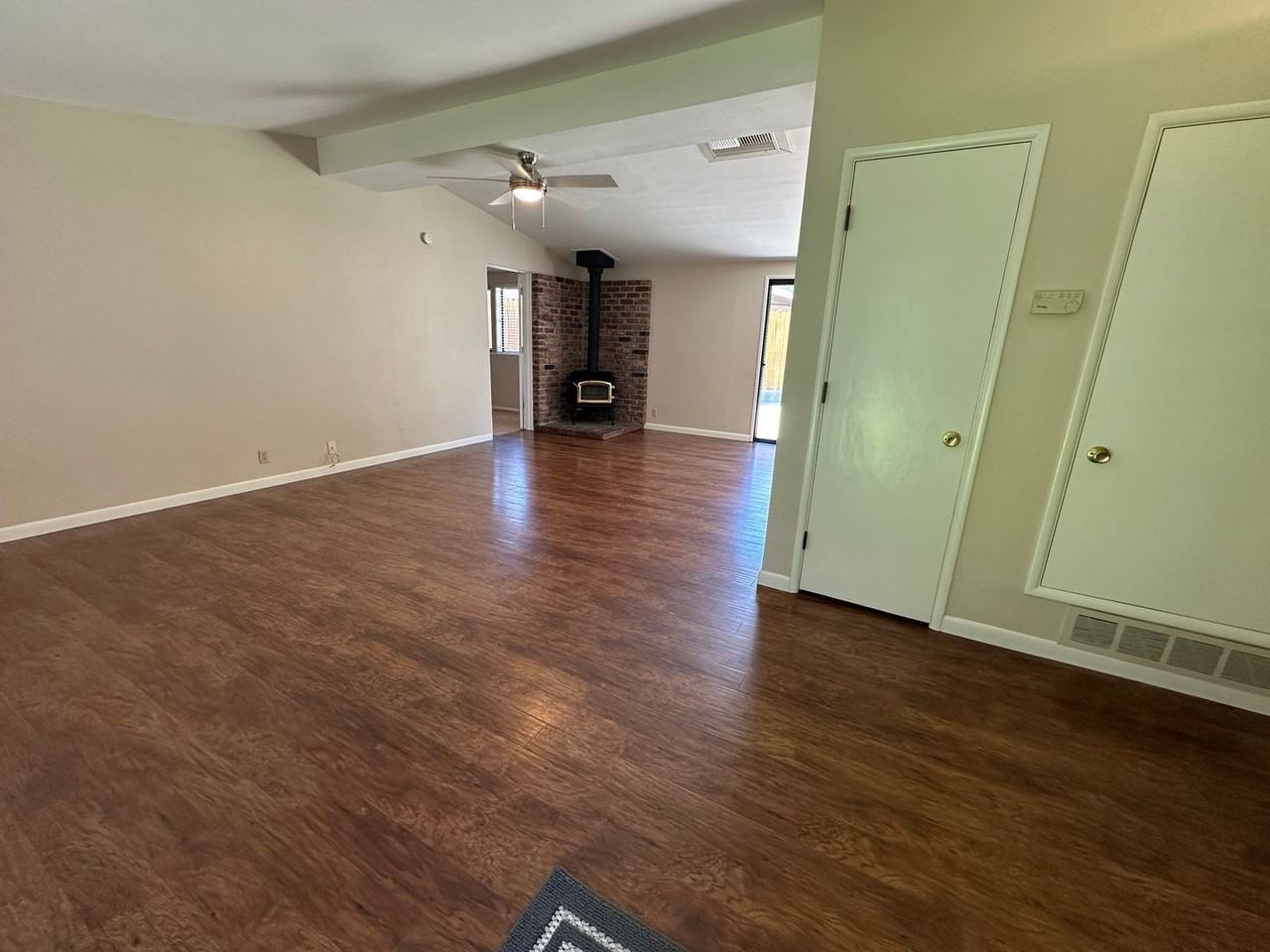 287 Meadow Ln - Photo 3 of 28