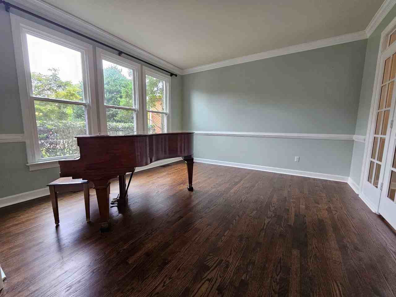 1556 Bordeaux Pl - Photo 3 of 48