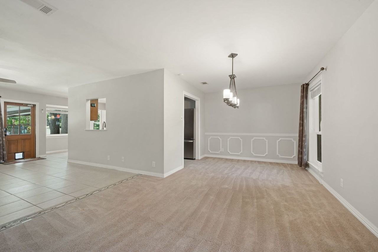 638 Rocklyn Dr - Photo 2 of 25