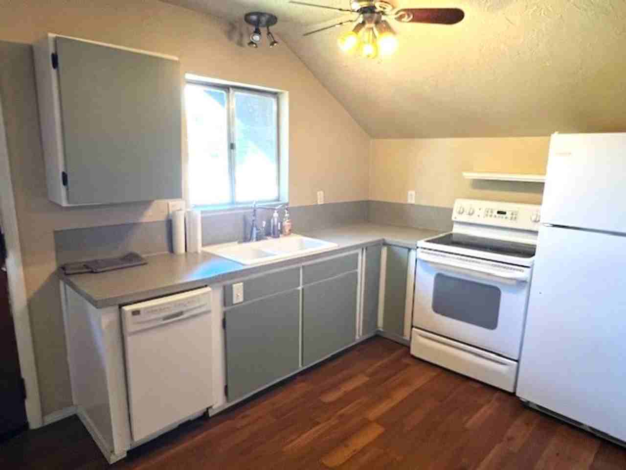 1906 W Jefferson St - Photo 3 of 17