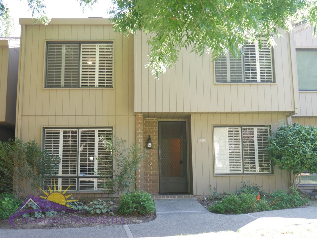 1330 Vanderbilt Way