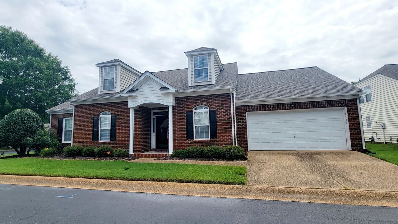4501 Greendale - Photo 2 of 37