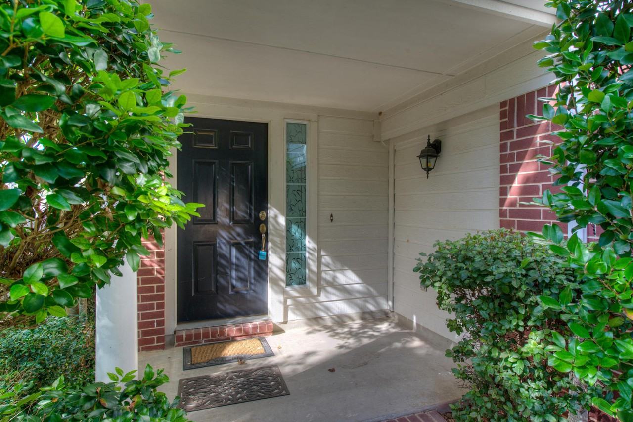 1148 Sundrop Pl - Photo 2 of 20