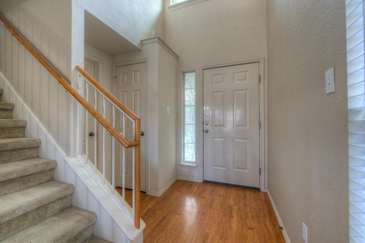 1148 Sundrop Pl - Photo 3 of 20