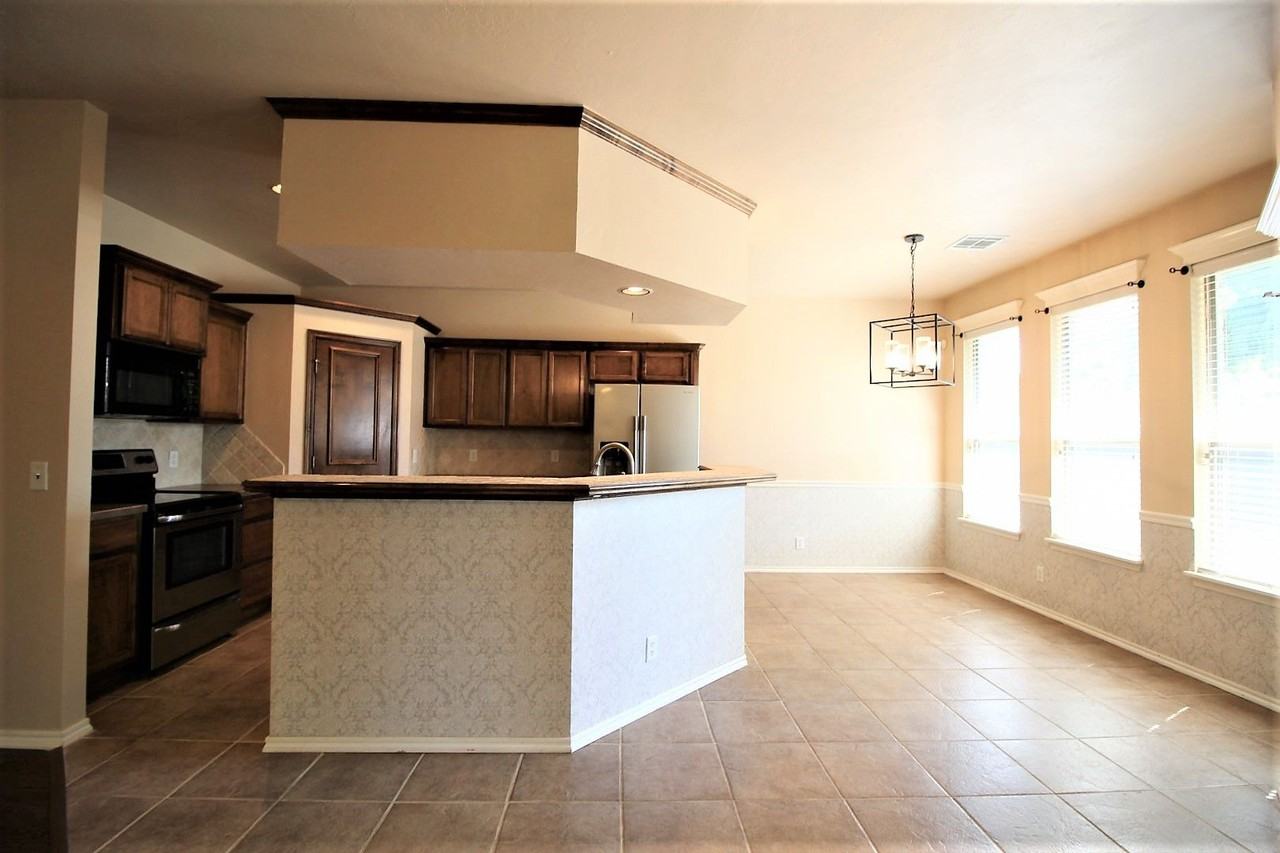 16601 La Paloma Ln - Photo 5 of 14