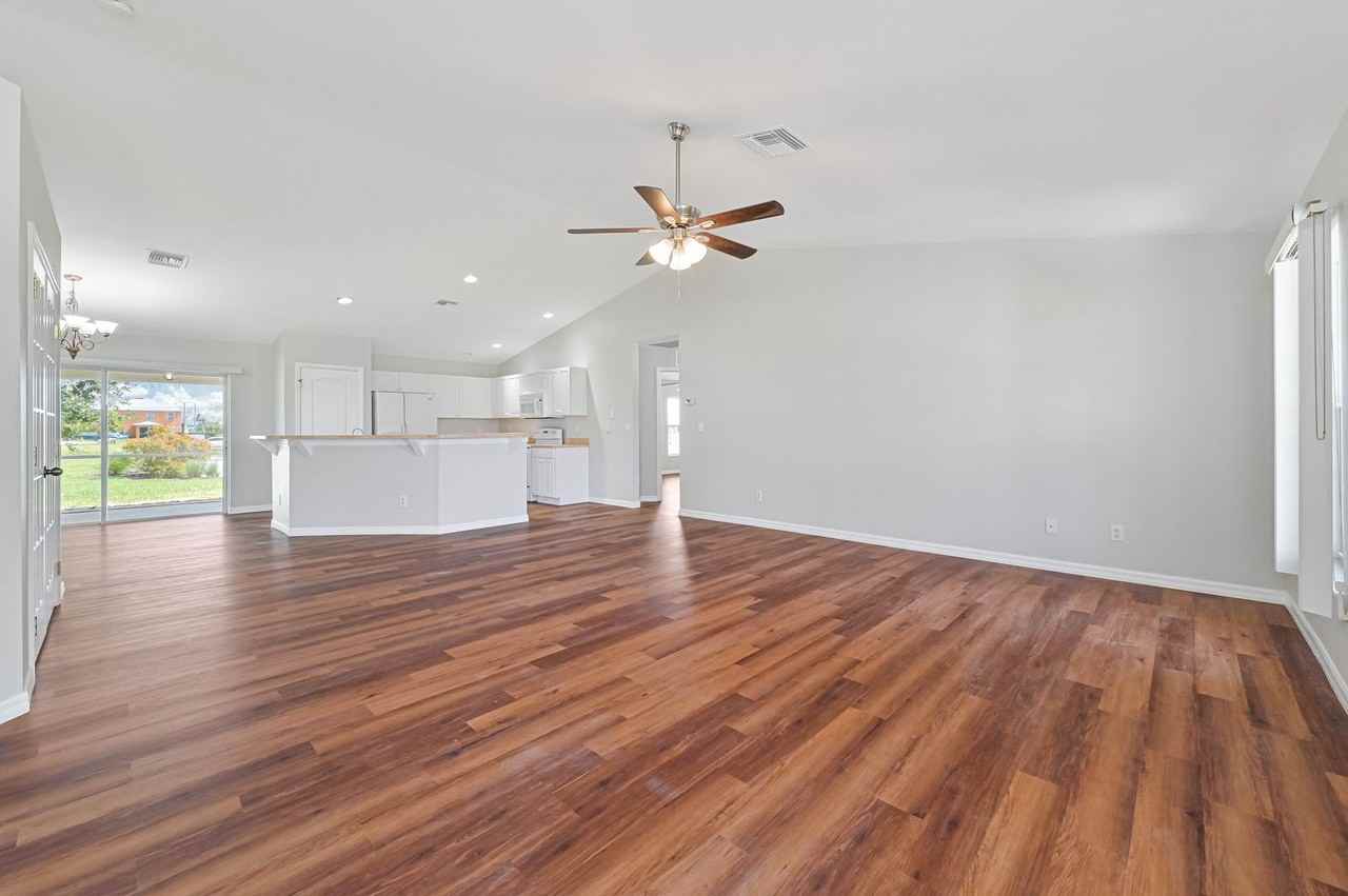 29 Ne 23rd Ter - Photo 3 of 31