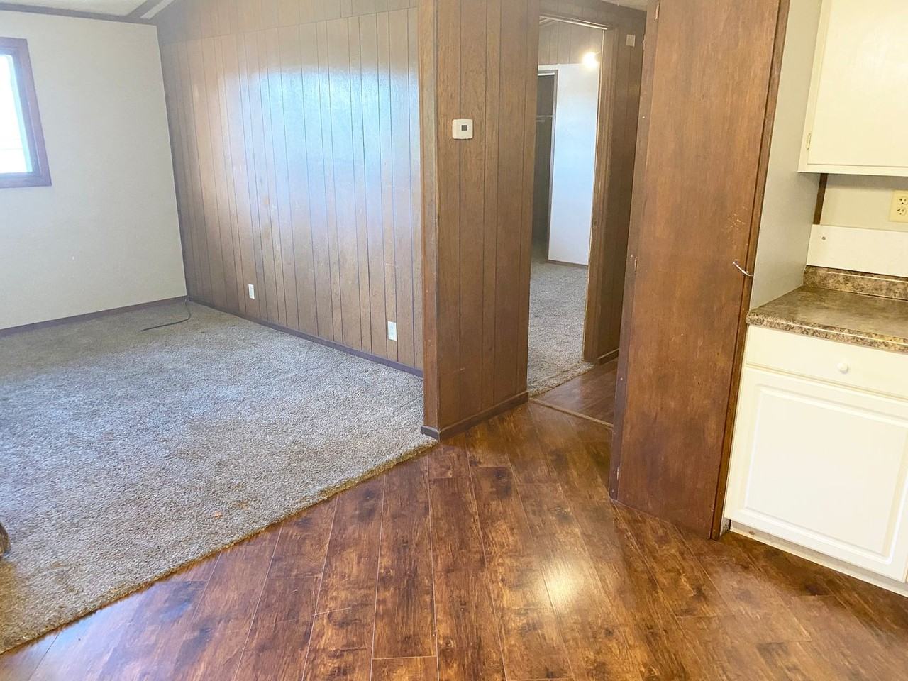 909 4th St - Photo 3 of 20