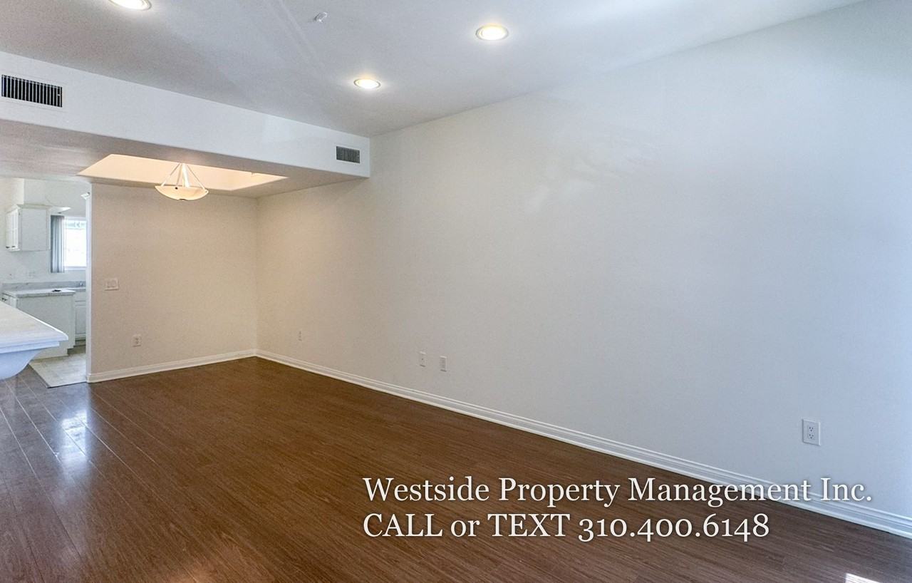 2149 S Bentley Ave - Photo 3 of 26