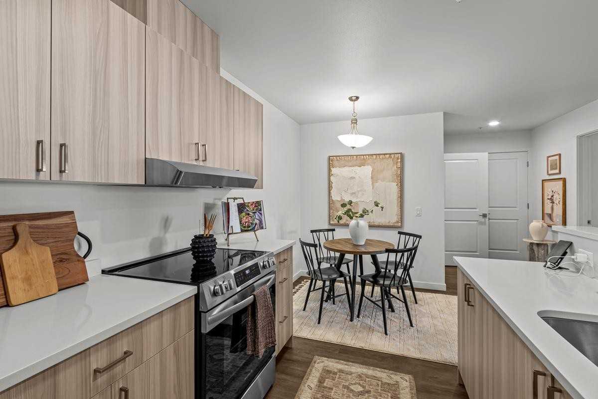 355 Bradley Blvd - Photo 7 of 23