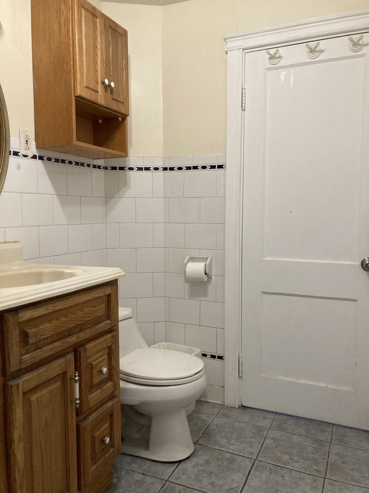 140 Presidents Lane - Photo 2 of 11
