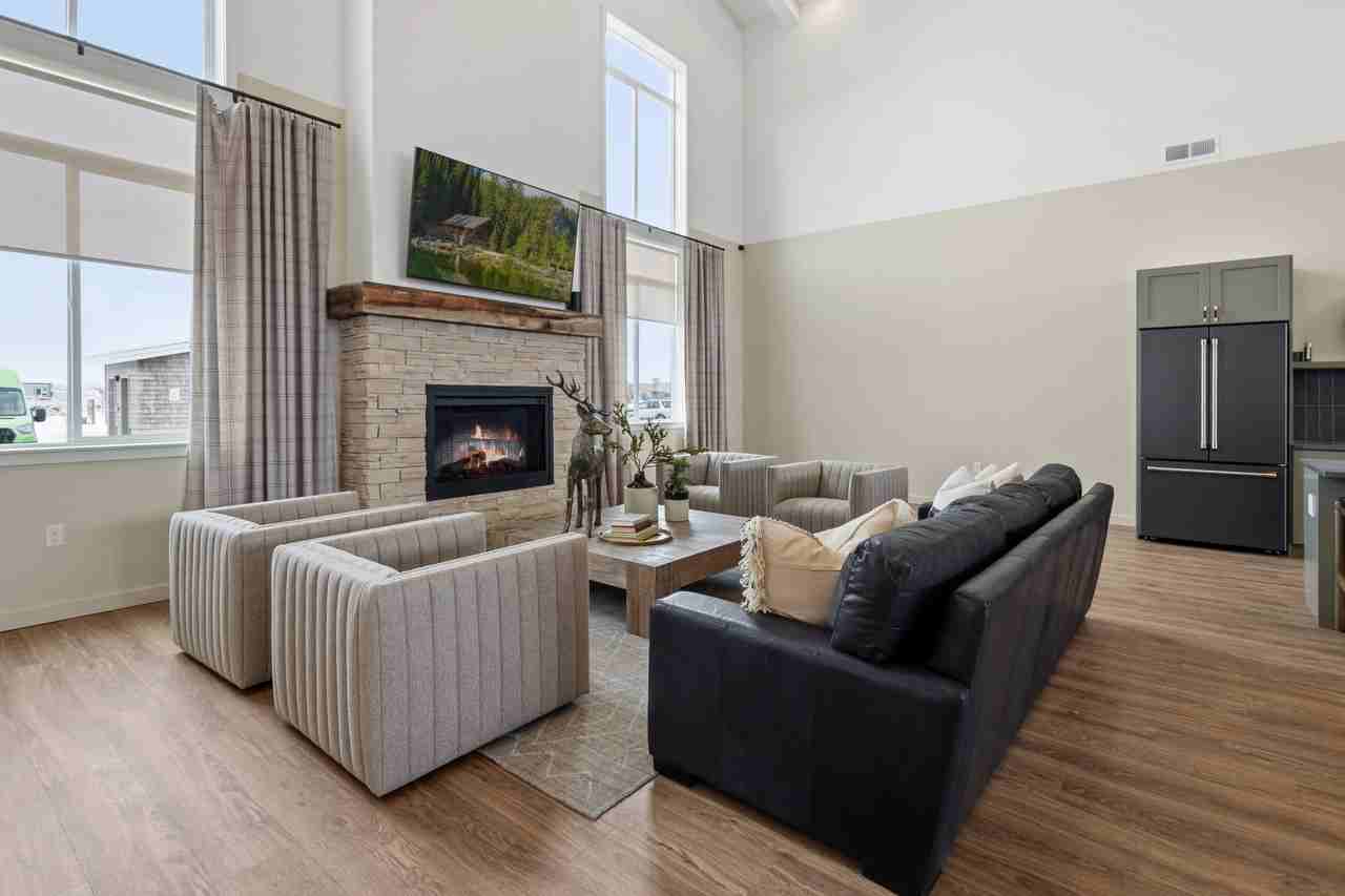 Pioneer Crossing - Photo 4 of 39