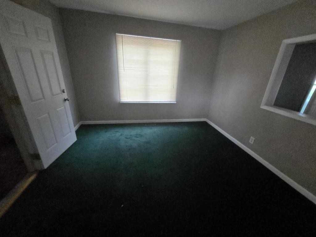 336 W 1st St - Photo 2 of 7