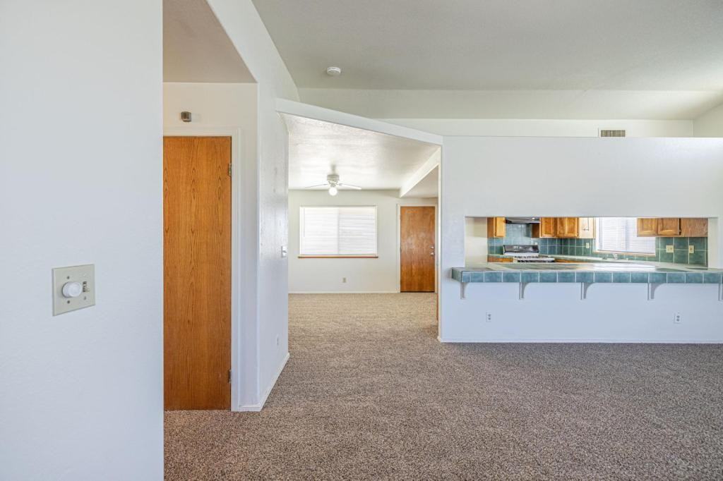 6940 Quezon Ave - Photo 7 of 34