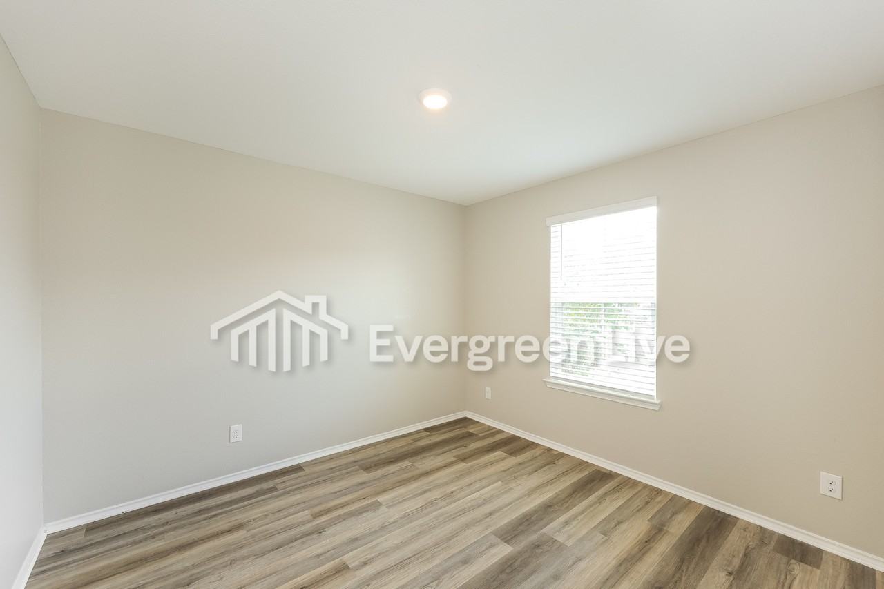 7626 Hercules Pt - Photo 6 of 11