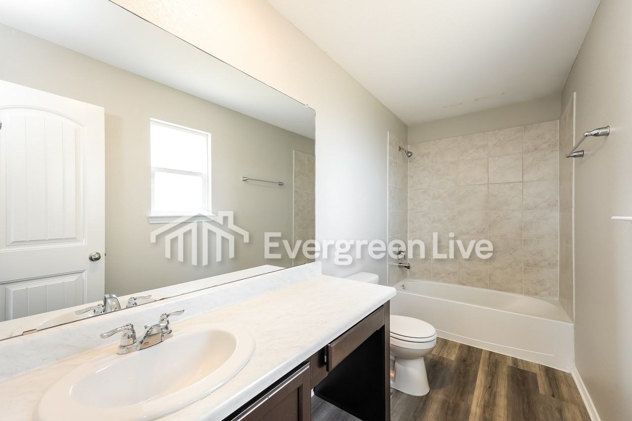 7626 Hercules Pt - Photo 7 of 11