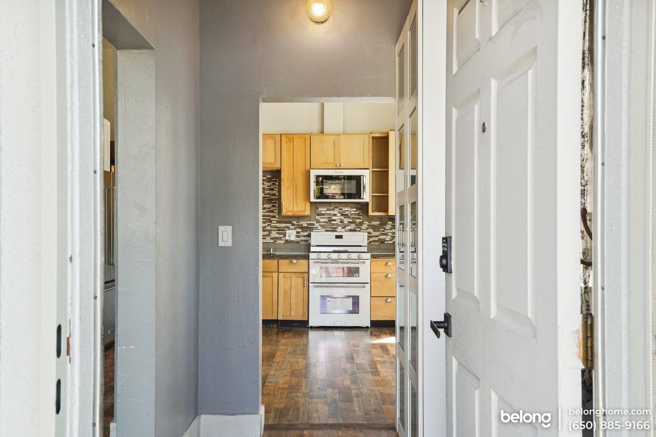 1218 Adeline St - Photo 2 of 26