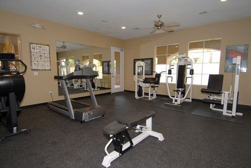 110 East Greenway Parkway - Photo 3 of 11