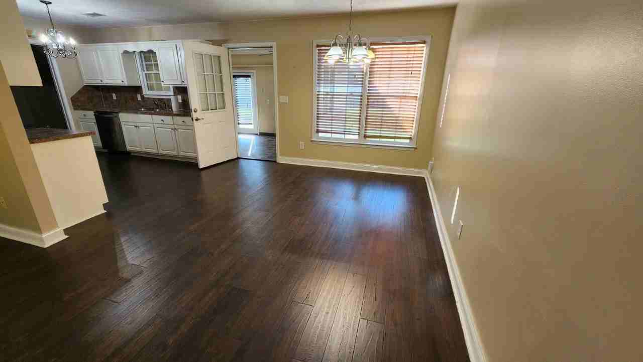 45 Martin Dr - Photo 3 of 26