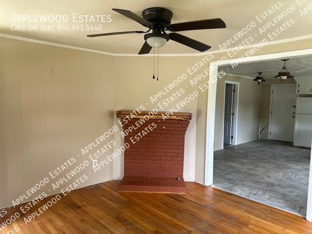 618 Flat Dr - Photo 2 of 5