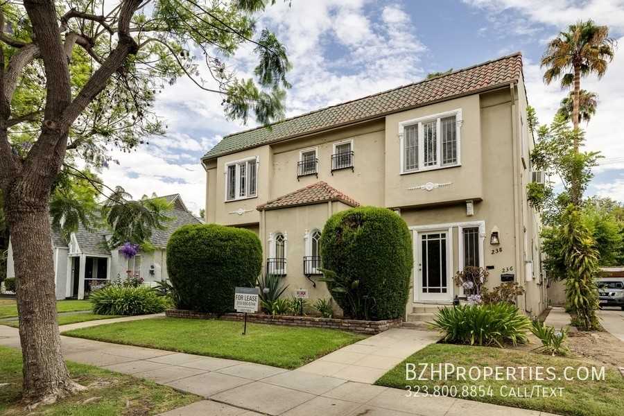 238 1/2 N La Peer Dr #238 - Photo 2 of 20