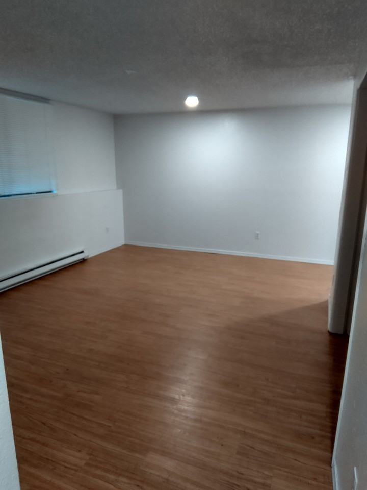 318 East Baldwin Avenue #5 - Photo 4 of 11