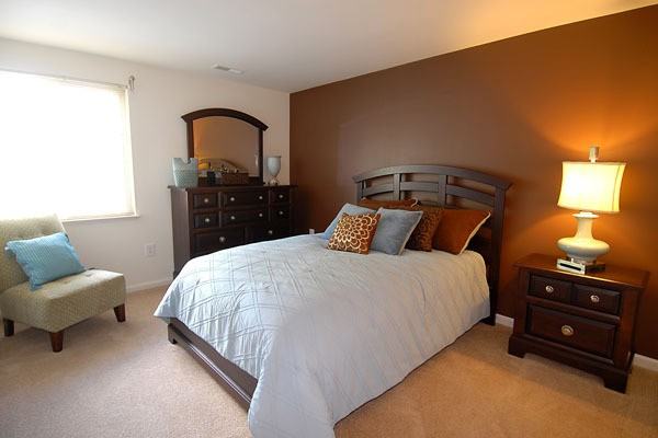 Skylark Pointe - Photo 2 of 18