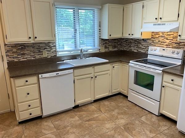 r1139 - Photo 2 of 9