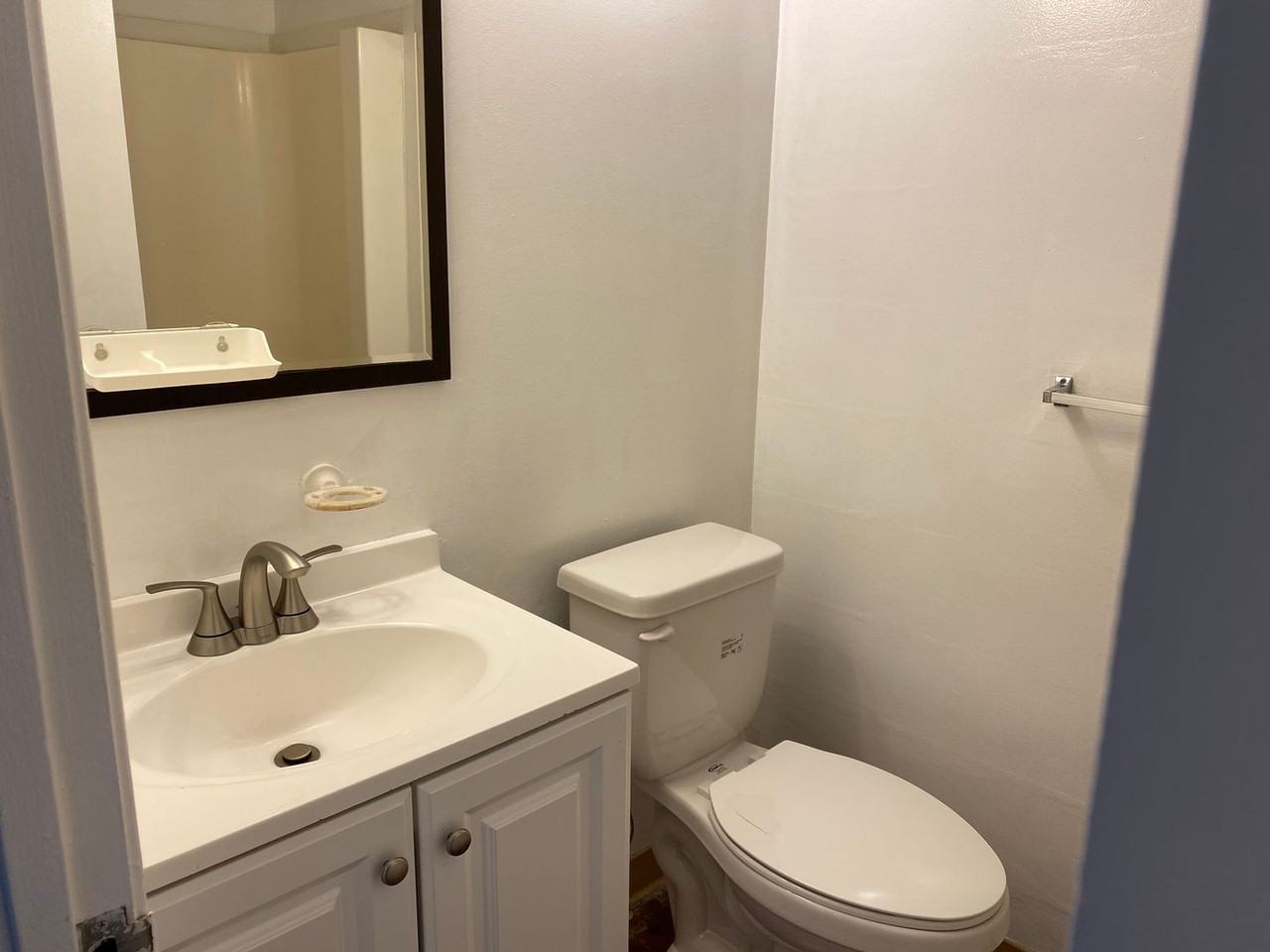 441 Lewers St #403 - Photo 4 of 4