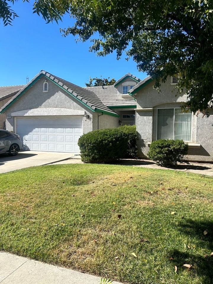 1578 Kings Way - Photo 3 of 28