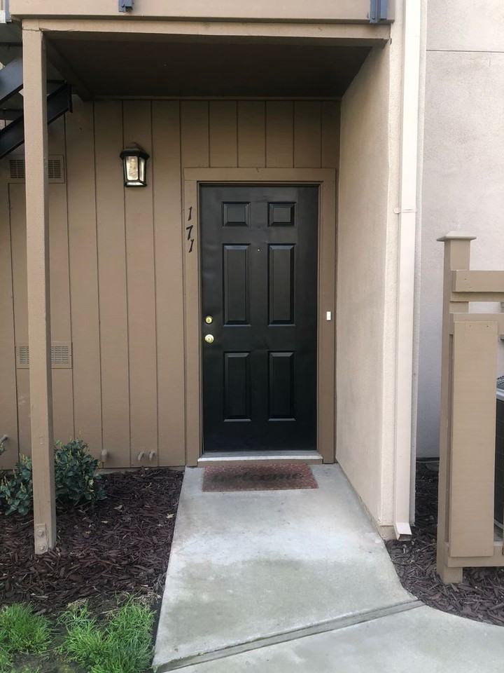 2905 Niagra St #171 - Photo 2 of 15