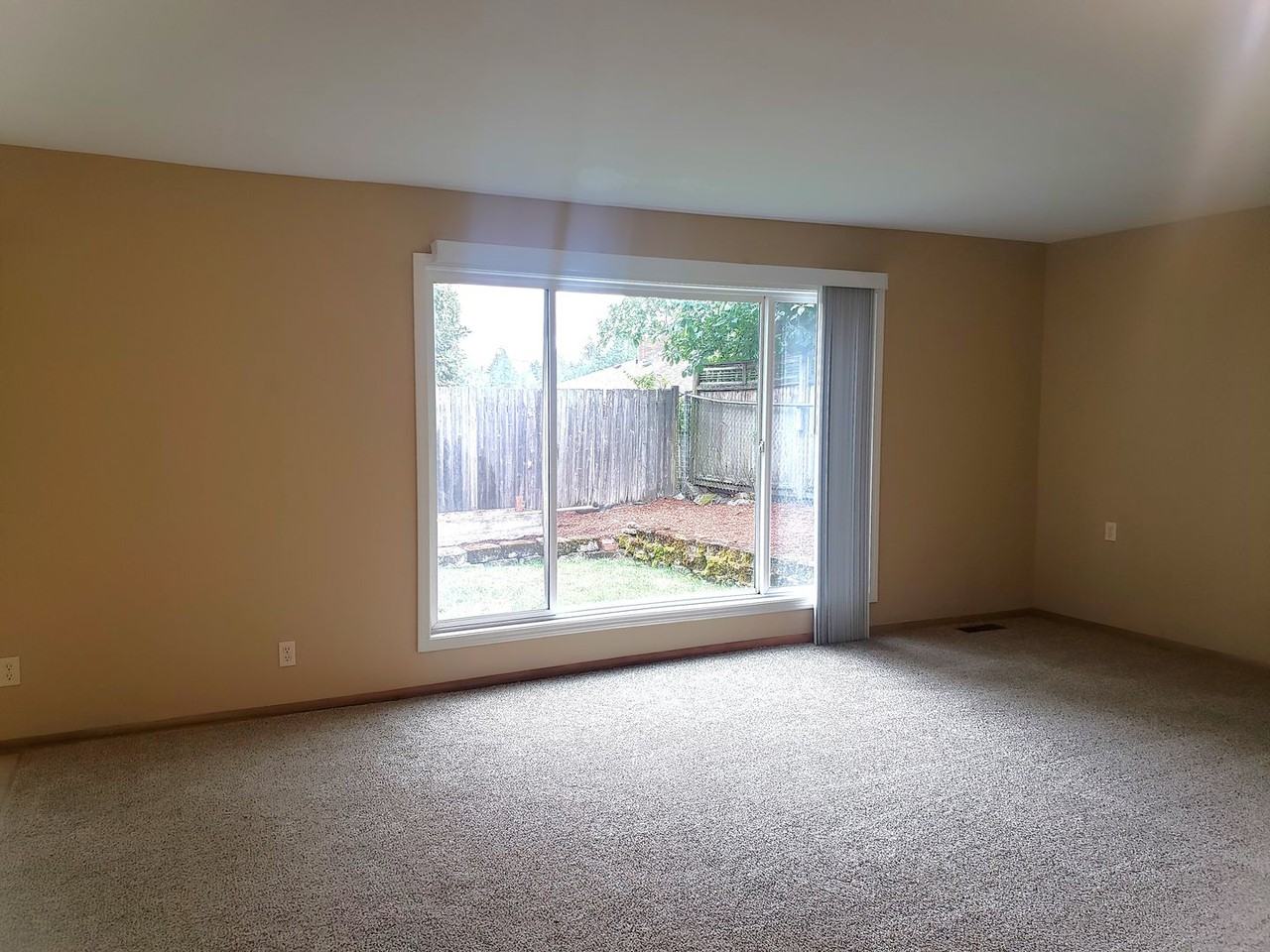 8316 Sw Terwilliger Blvd - Photo 2 of 26