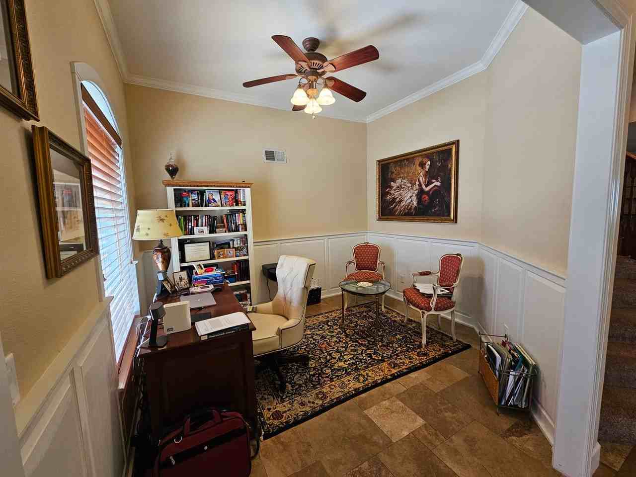 311 Desert Sun Ct - Photo 4 of 47