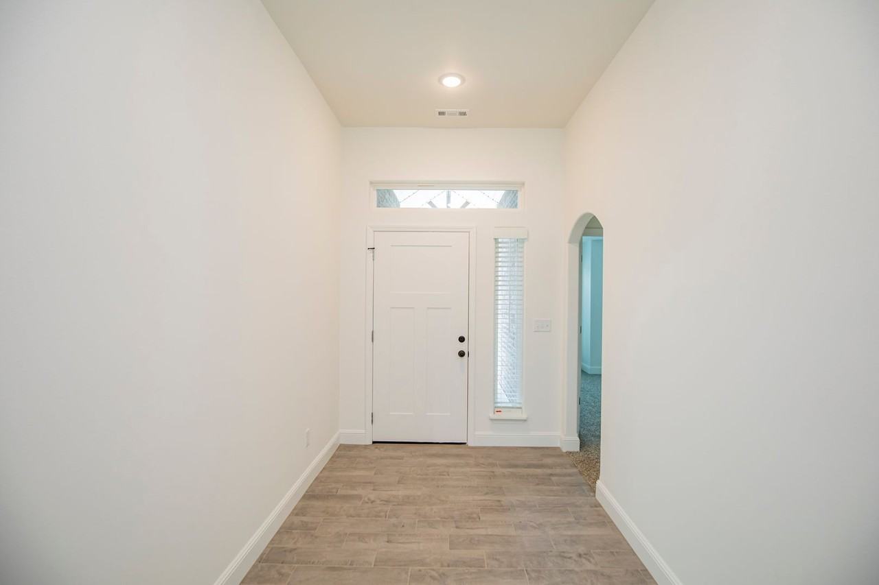 1021 Pink Lady Pl - Photo 2 of 25