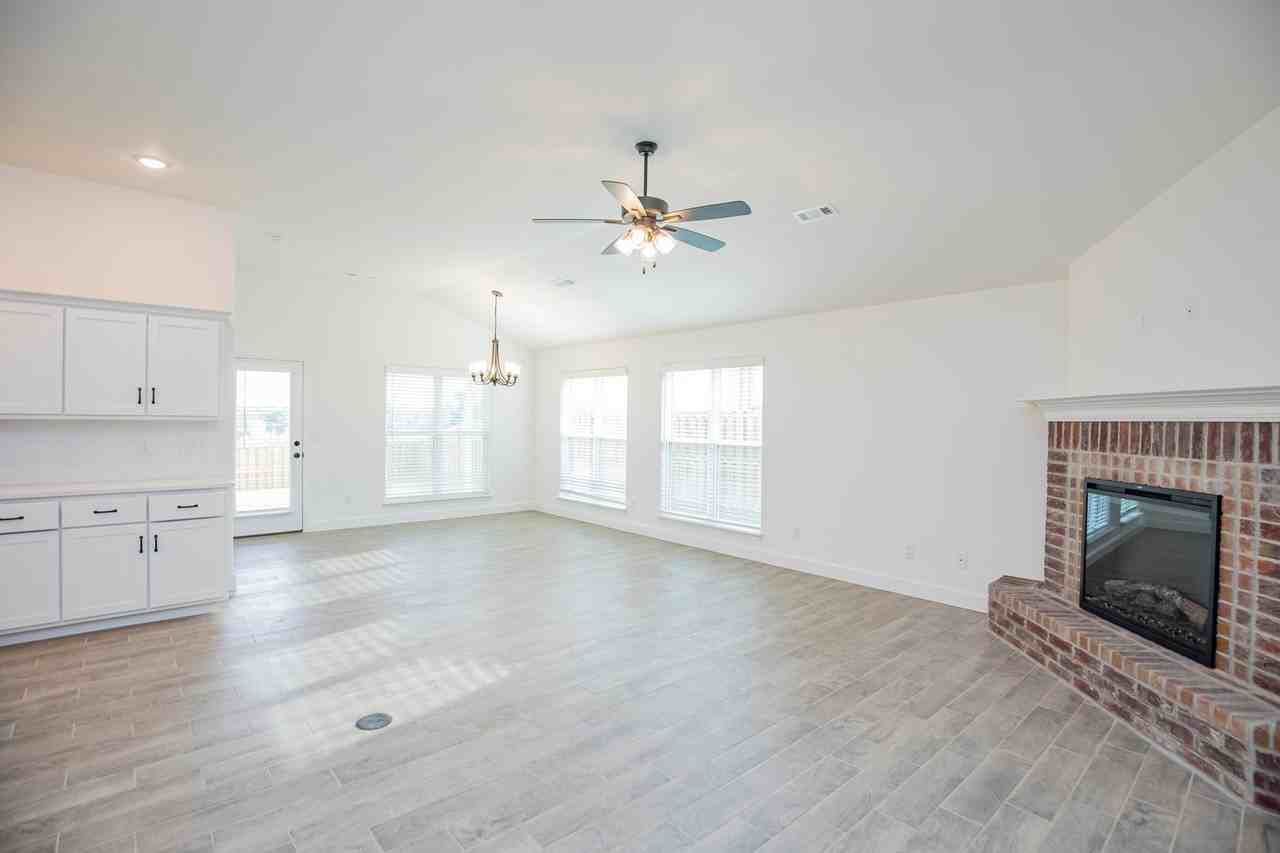 1021 Pink Lady Pl - Photo 4 of 25