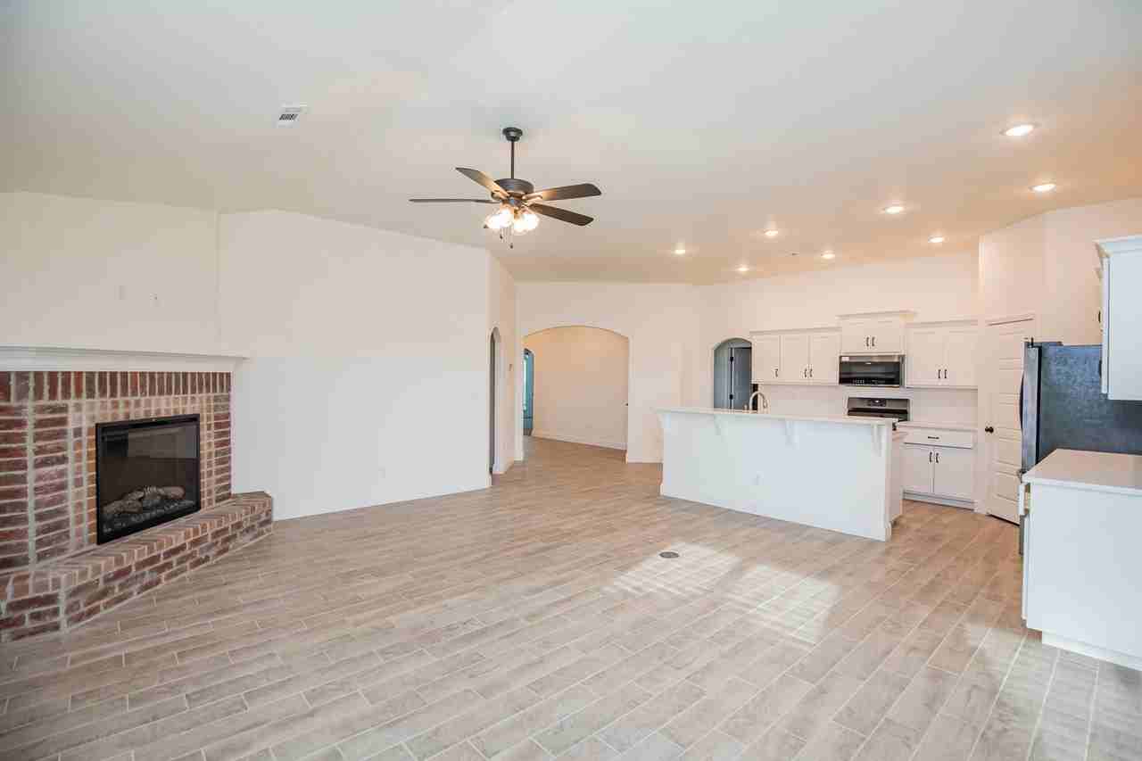 1021 Pink Lady Pl - Photo 5 of 25