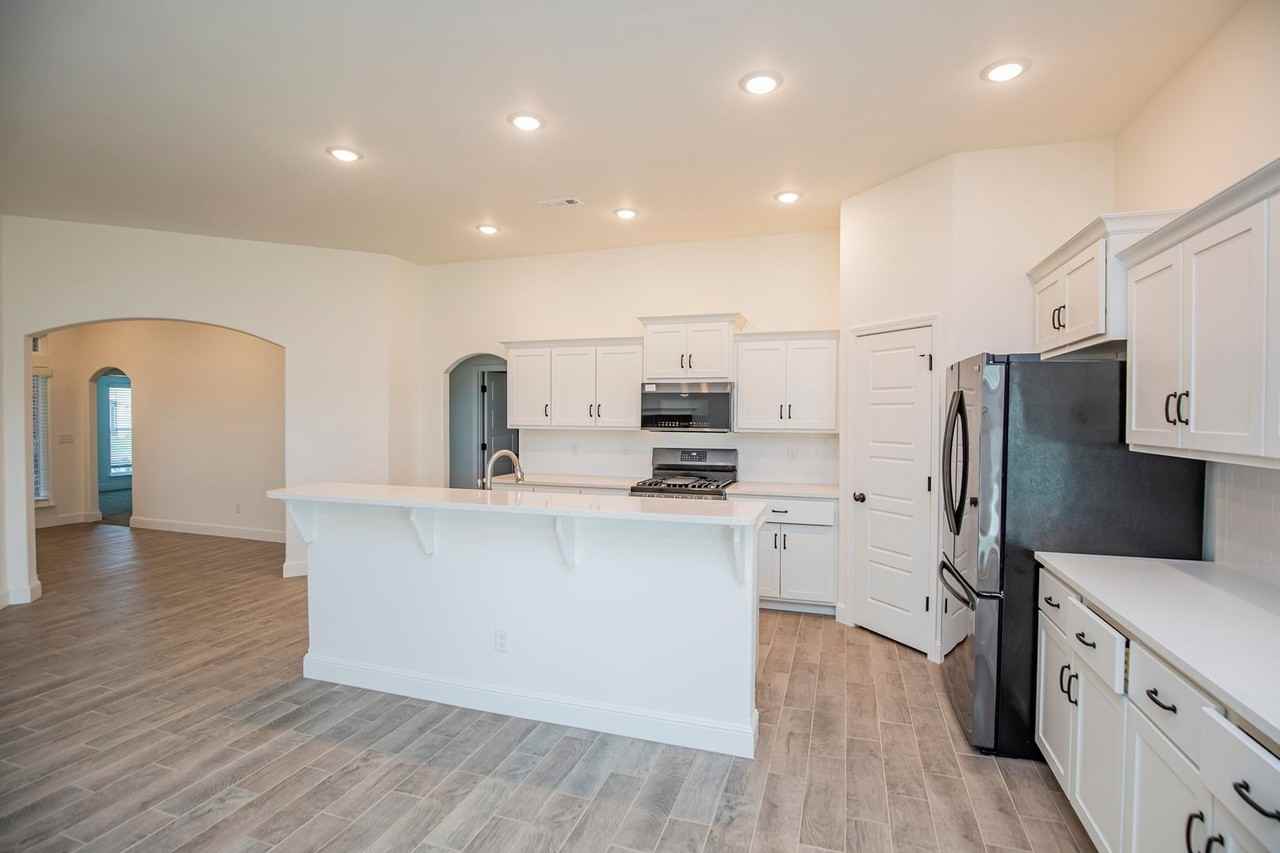 1021 Pink Lady Pl - Photo 7 of 25