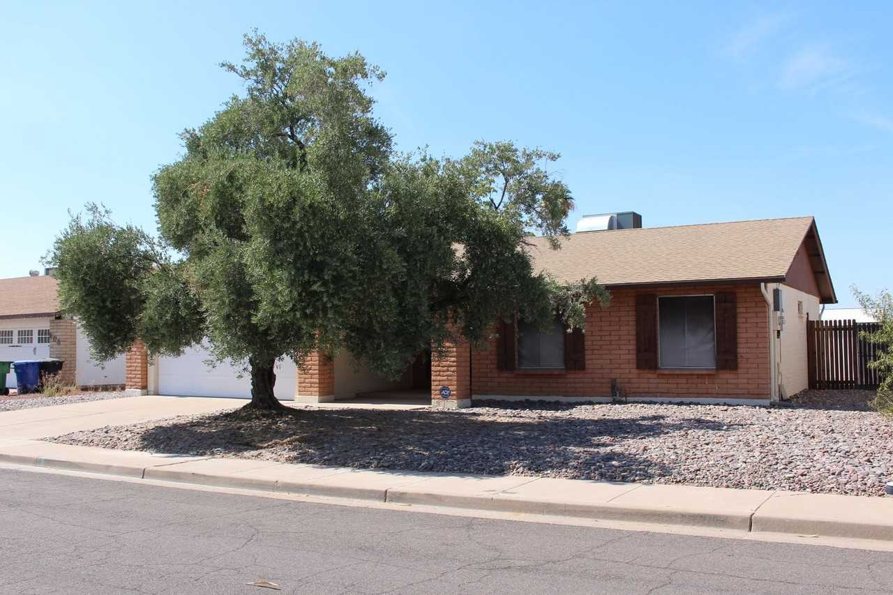 602 W Kilarea Ave - Photo 2 of 26