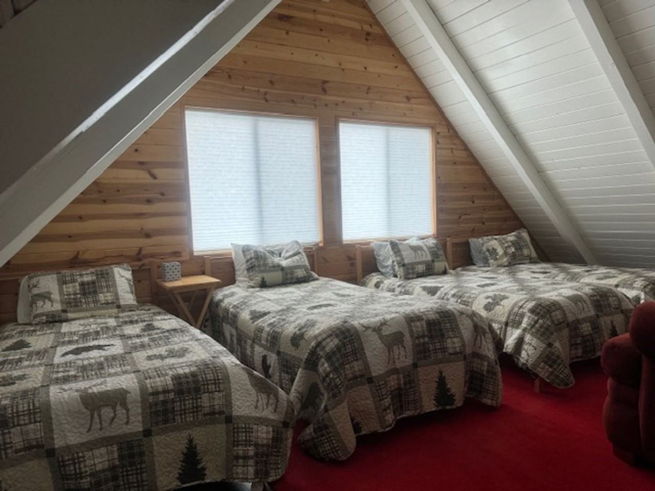 690 E Trout Creek Rd - Photo 3 of 21