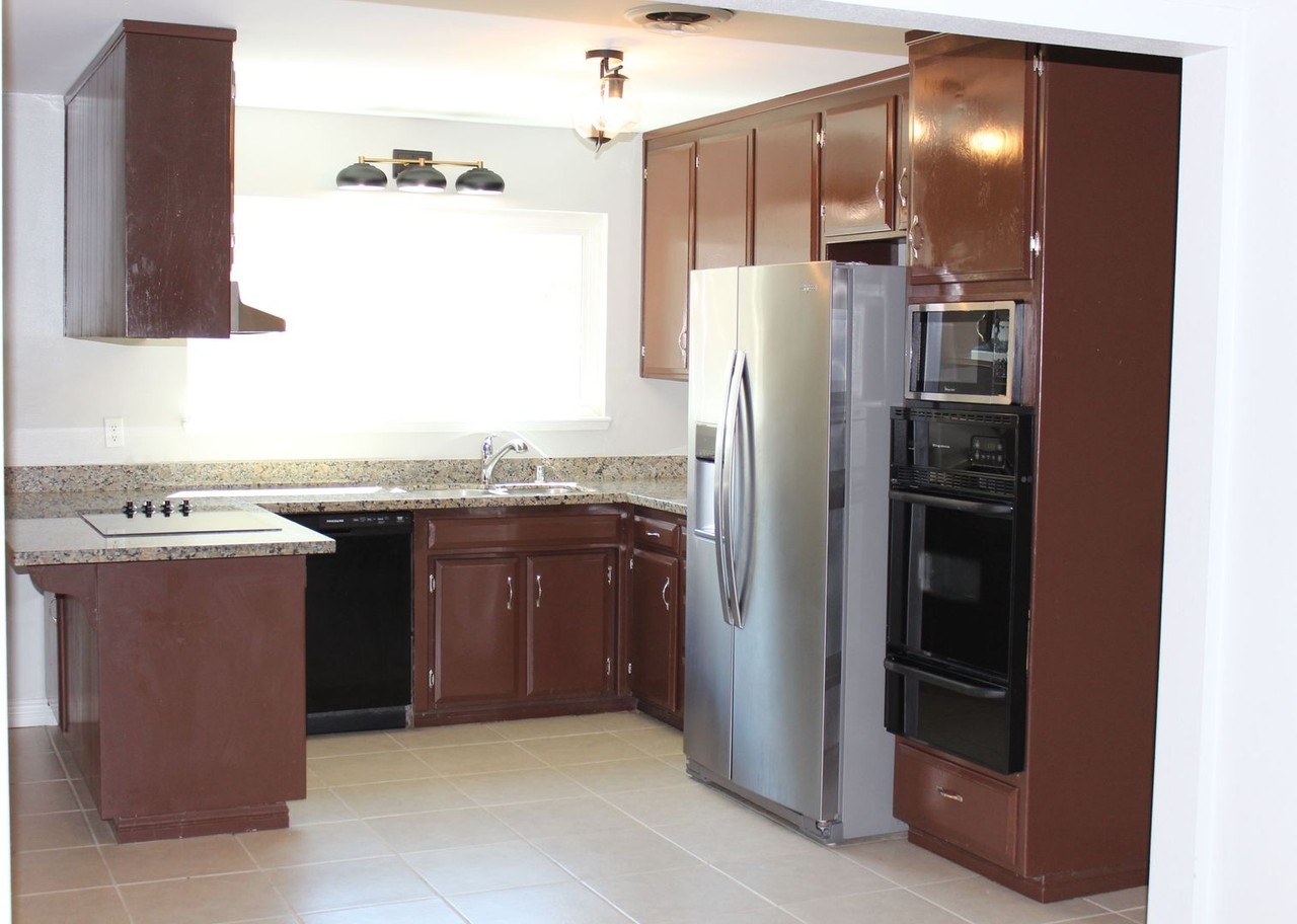 8510 Macduff Ct - Photo 6 of 26
