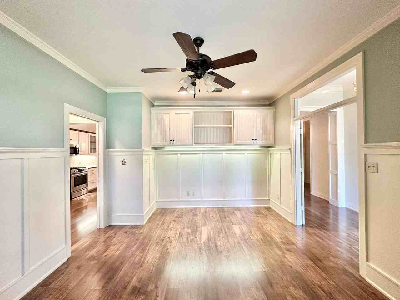 19390 Sandhill Ln - Photo 5 of 44