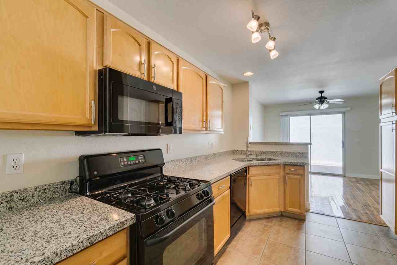 205 Luninborg St - Photo 3 of 43