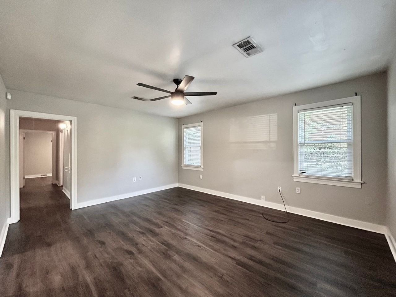 2428 Orpine Ave - Photo 6 of 23