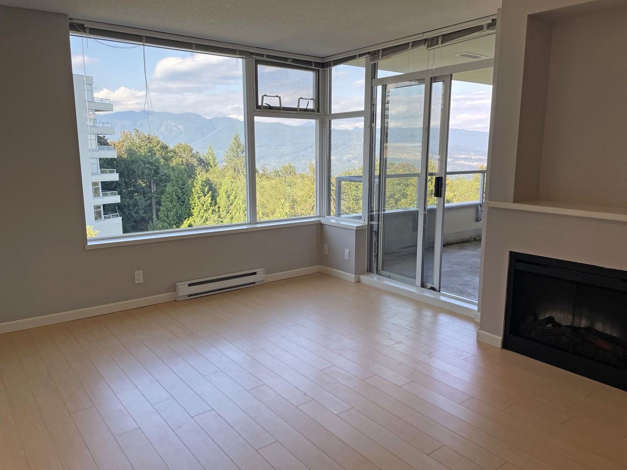 9298 University Crescent #305 - Photo 4 of 13