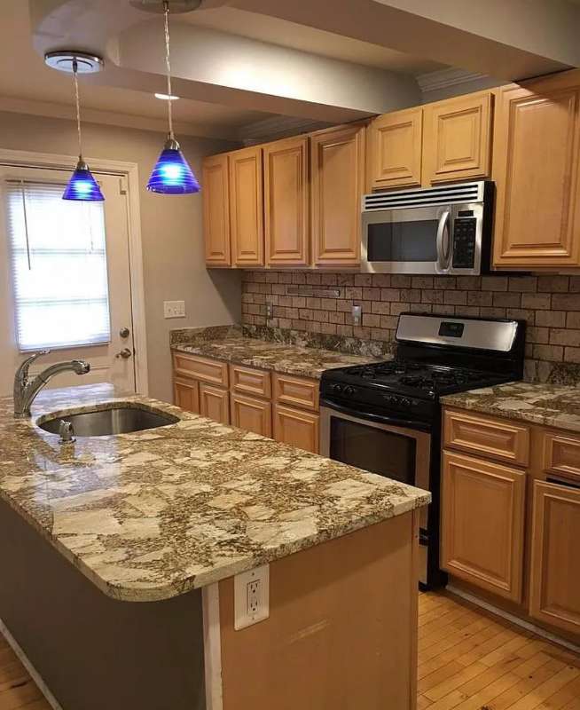 1013 W Cross St - Photo 5 of 10