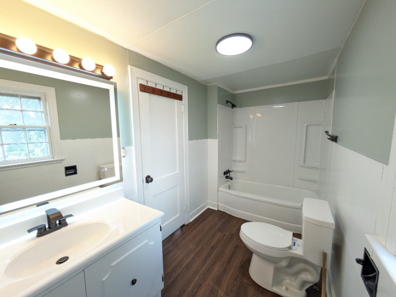 3930 8th Ave - Photo 2 of 6