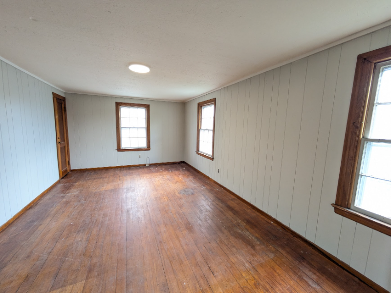 3930 8th Ave - Photo 3 of 6